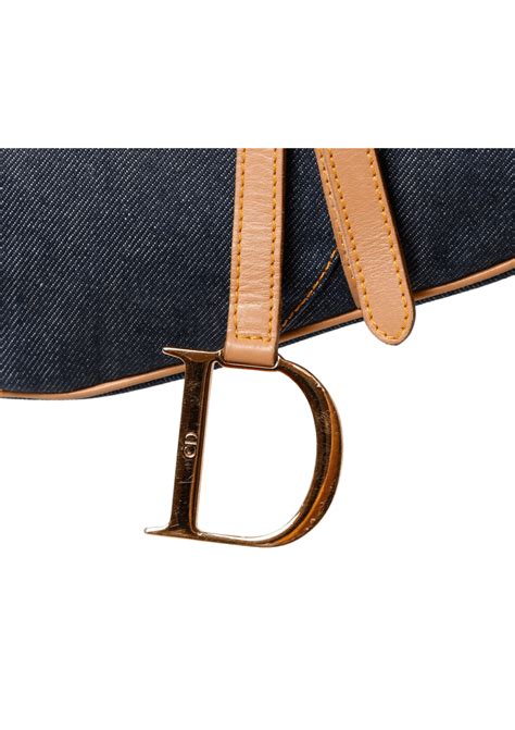 Preços baixos em Bolsas Femininas Dior Saddle Mini 